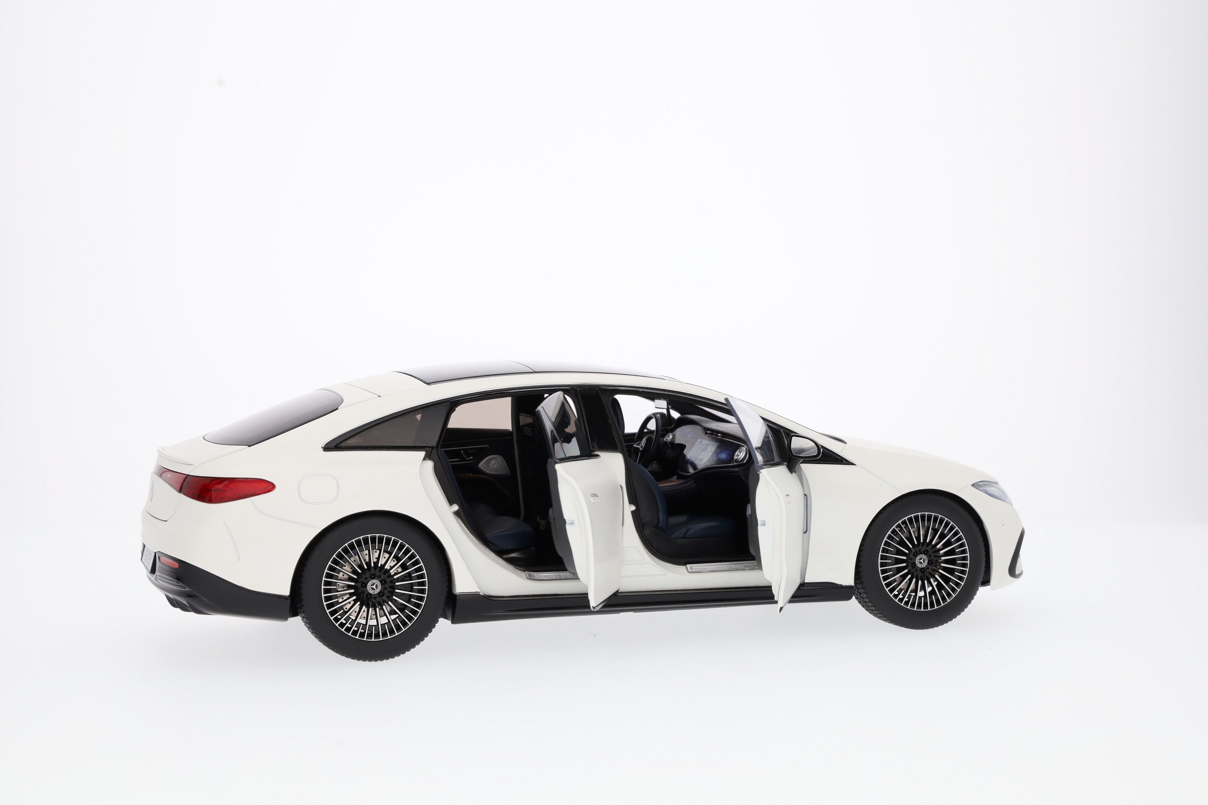 EQS, Limousine, V297, MANUFAKTUR opalithweiß bright