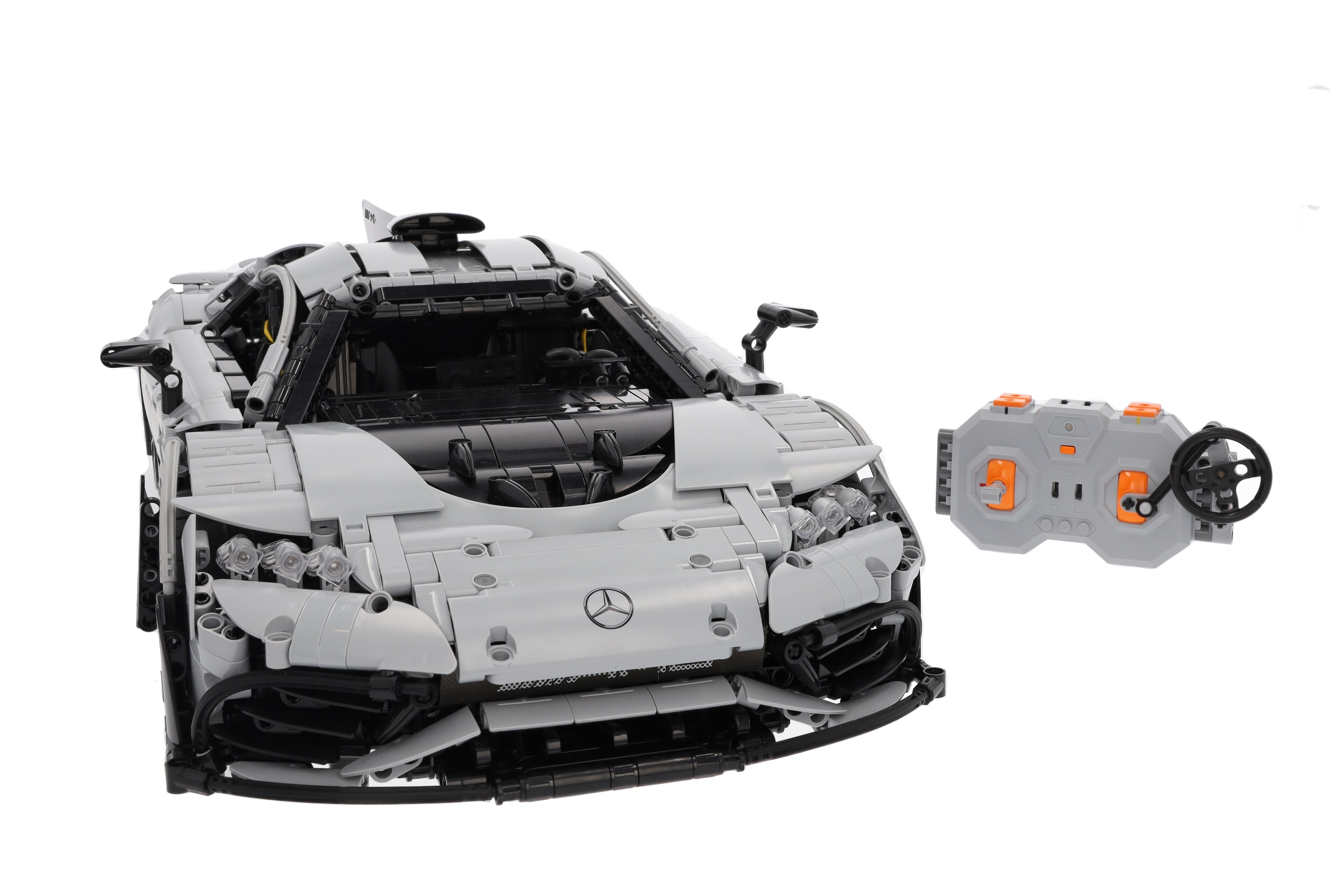 Mercedes-AMG ONE, Klemmbaustein R/C Modell