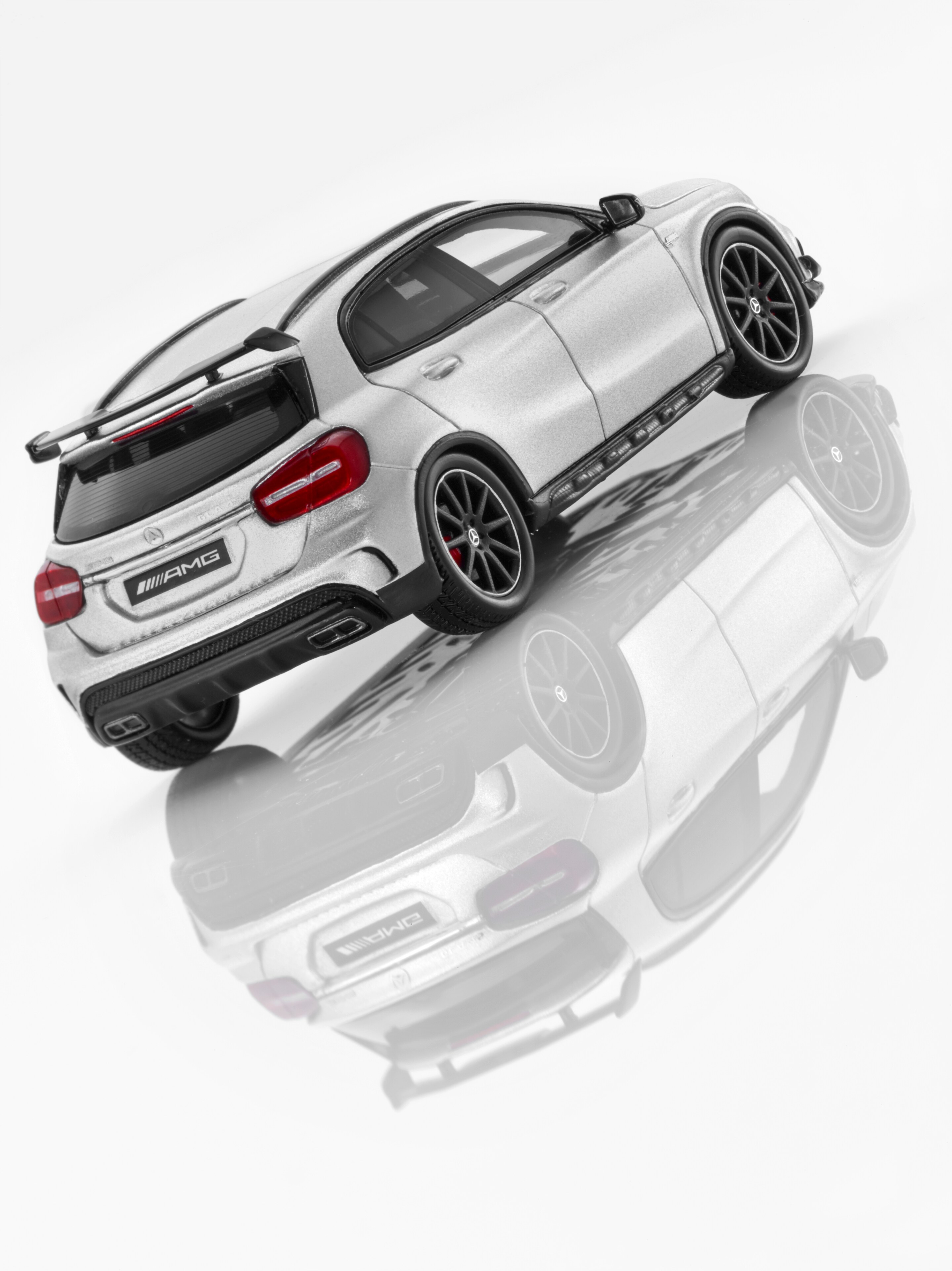 GLA 45 AMG, X156, Edition 1