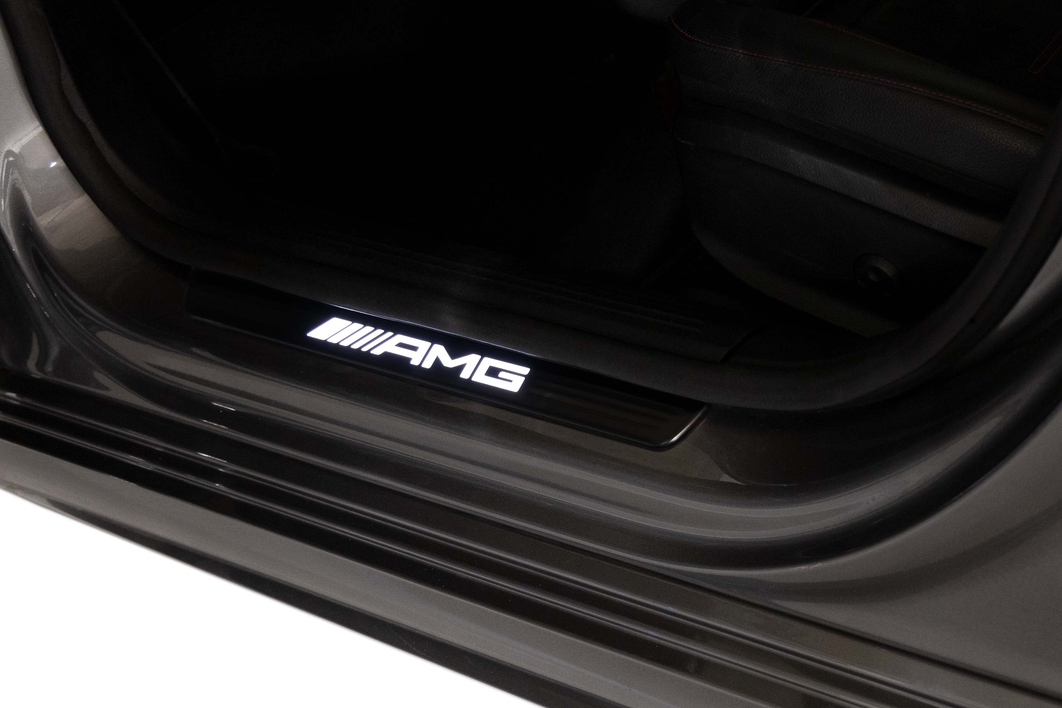 Mercedes-Benz - Abdeckschiene