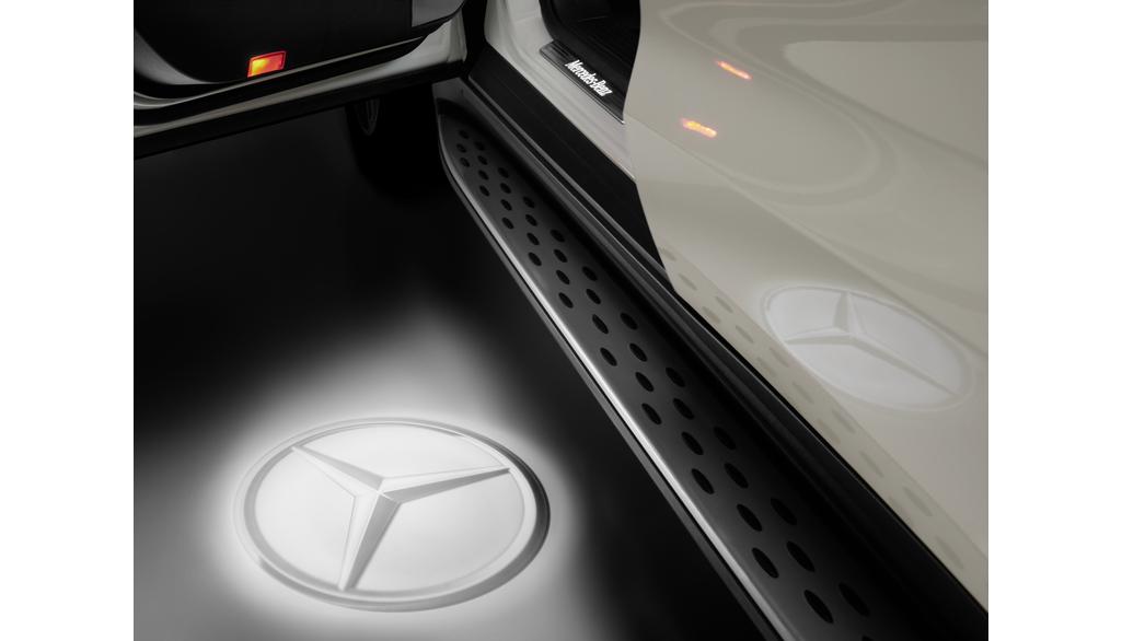 Mercedes-Benz - EINBAUSATZ PROJEKTOR Teilenummer A2228206105 A2228206105