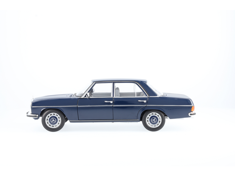 200 W 114/W 115 (1968-1973), Limousine mitternachtsblau, Norev, 1:18