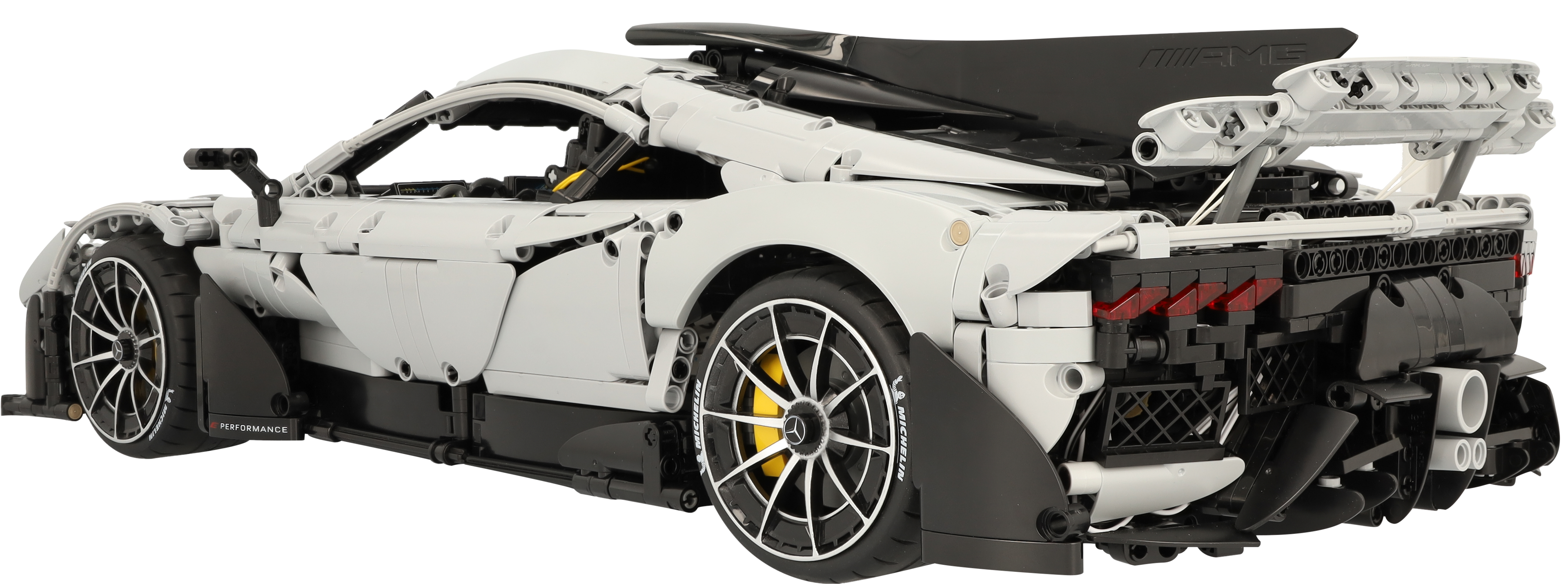 Mercedes-AMG ONE, Klemmbaustein R/C Modell