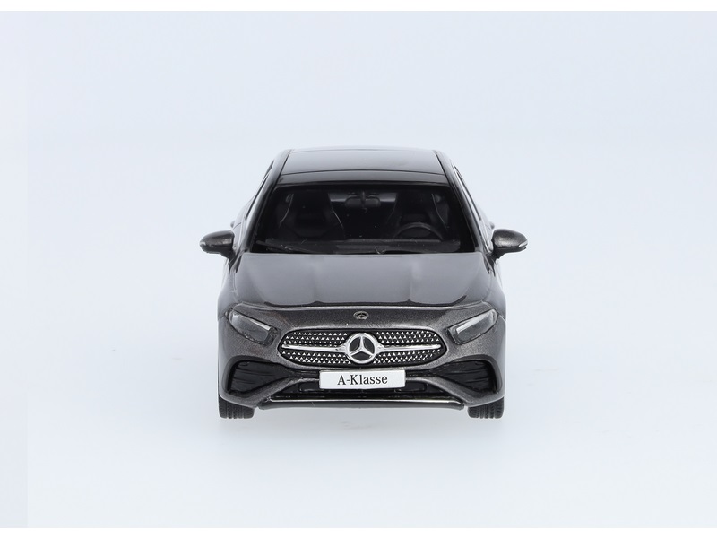 A-Klasse, Kompaktlimousine, AMG Line, W177 mountaingrau, Minimax, 1:43 A-Klasse, Kompaktlimousine, AMG Line, W177 mountaingrau, Minimax, 1:43