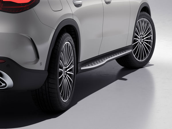 Trittbrett, Aluminiumoptik mit Gumminoppen, schwarz-silber, GLC C254/ X254