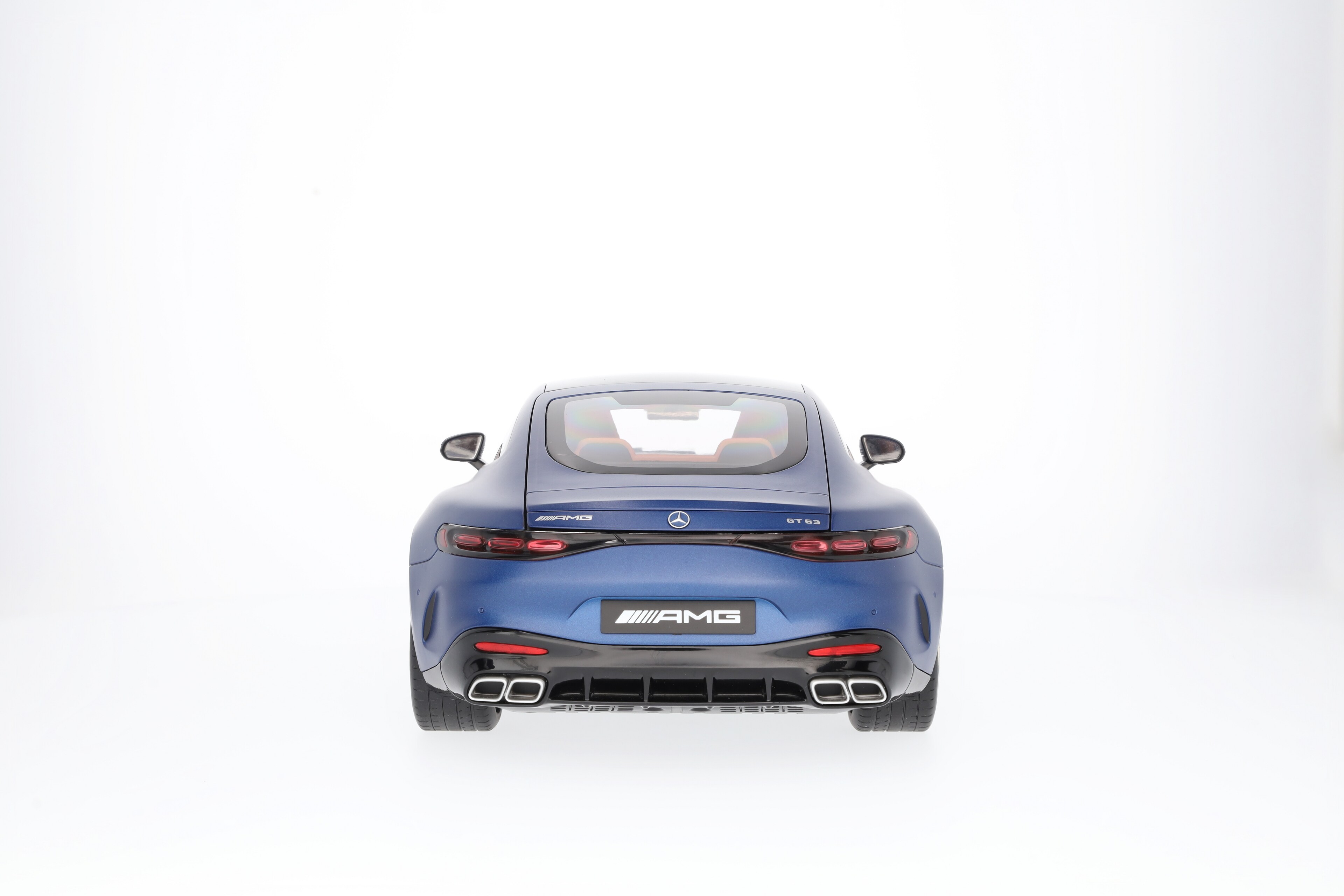 Mercedes-AMG GT 63 4MATIC+ MANUFAKTUR spektralblau magno, 1:12