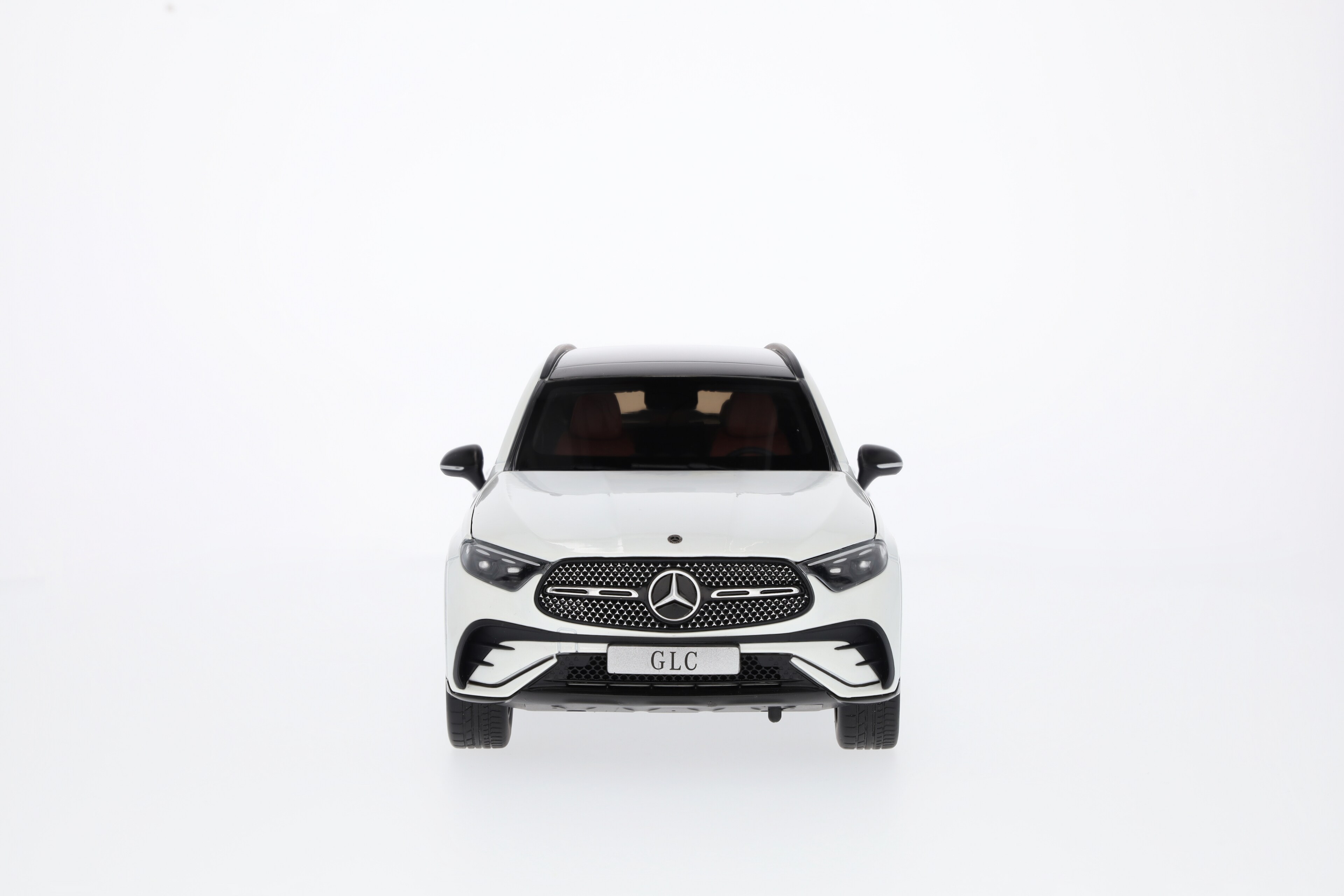 GLC, AMG Line, X254 MANUFAKTUR opalithweiß bright, 1:18