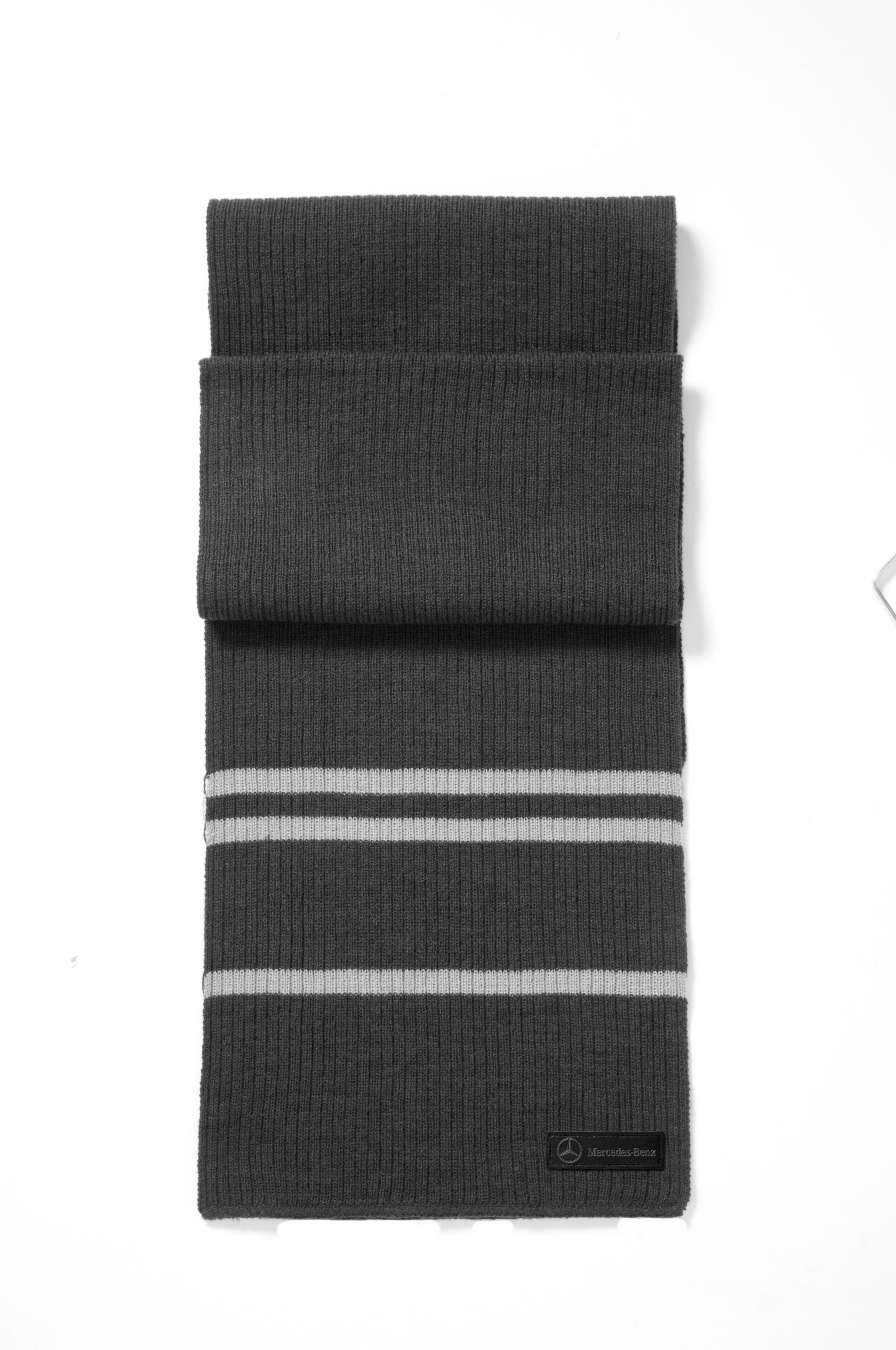 Strickmütze und Schal im Set