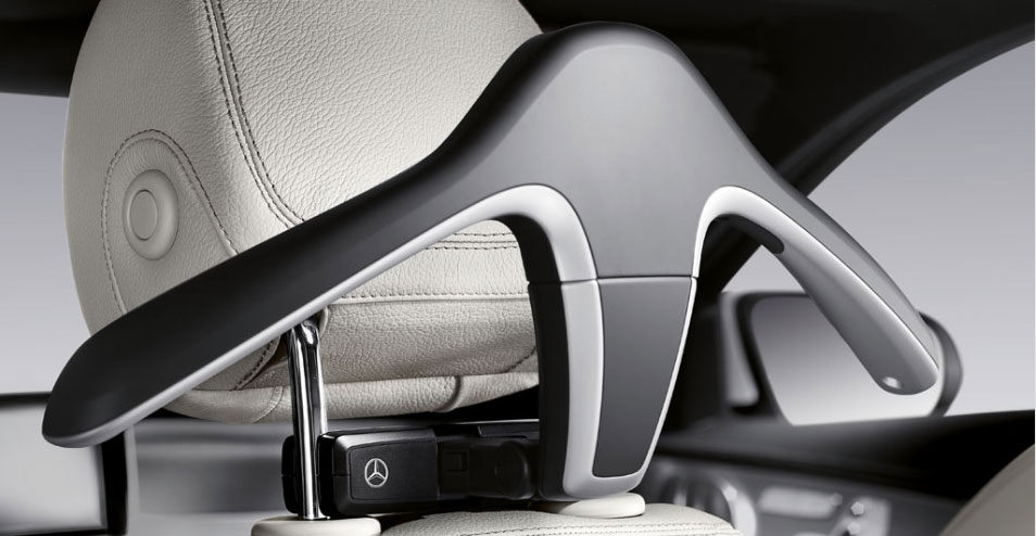 Mercedes-Benz Style and Travel Zubehör, Kleiderbügel für den Sitz. 