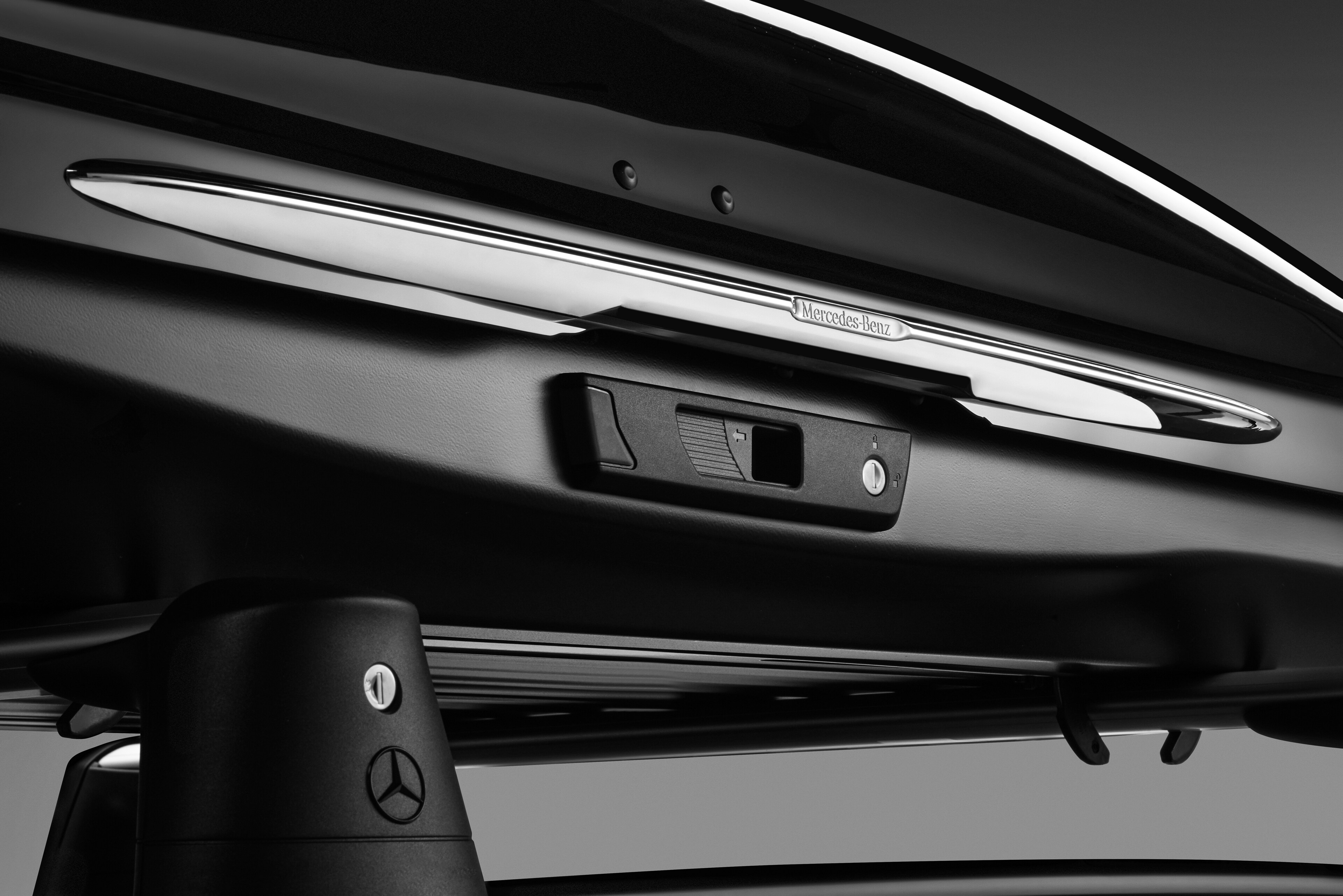Mercedes-Benz - Mercedes-Benz Dachbox XL, 590 Liter Kunststoff, schwarz, Lack, glänzend