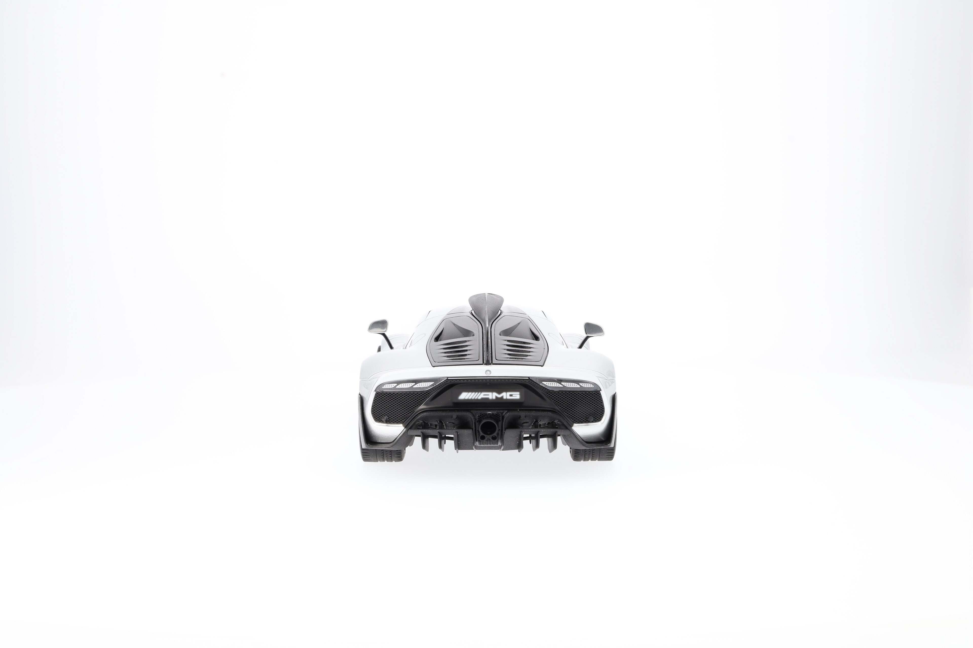 Mercedes-AMG ONE, C298 hightechsilber, NZG, 1:18