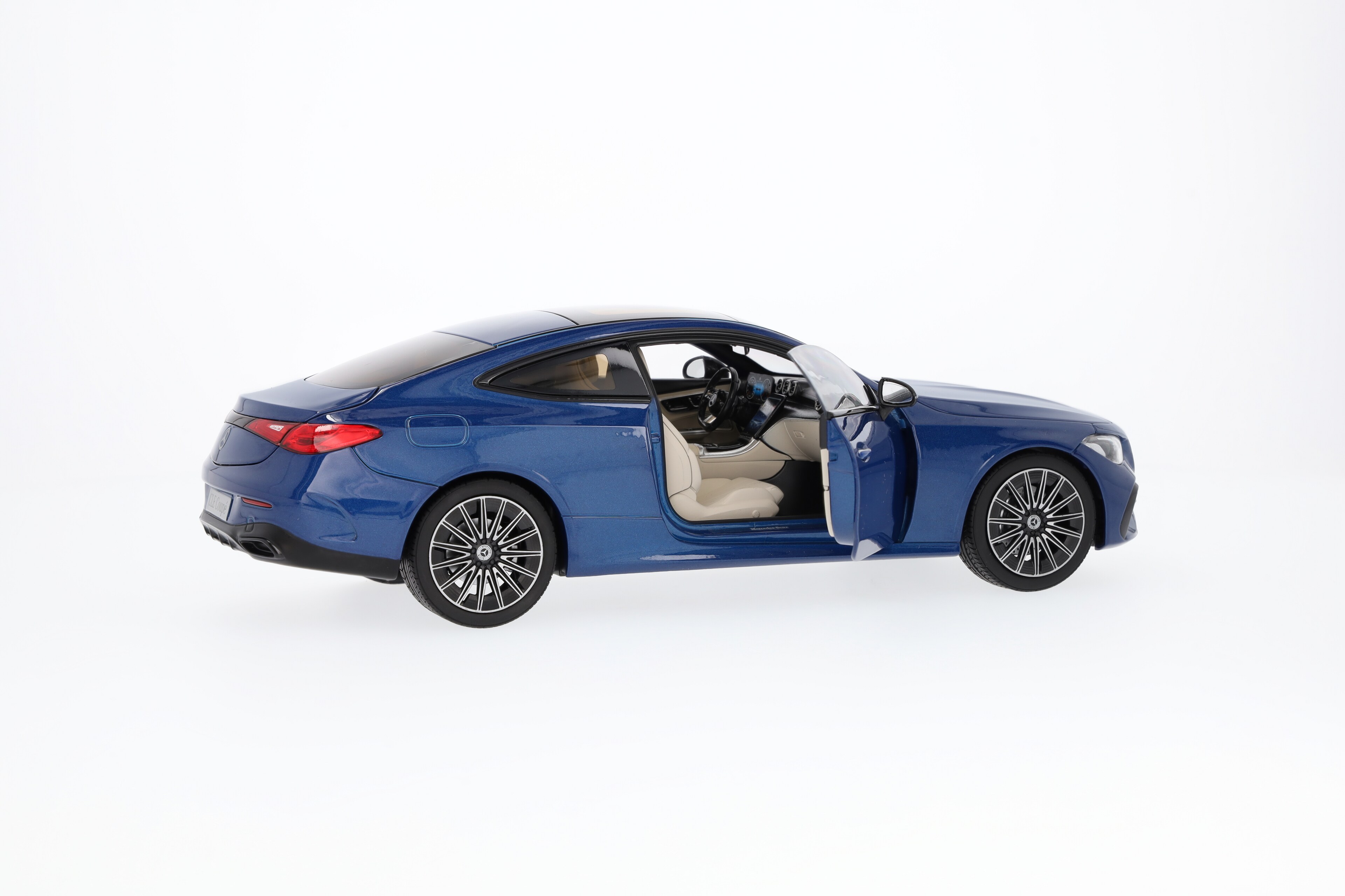 CLE Coupé, AMG Line, C236 spektralblau, Norev, 1:18