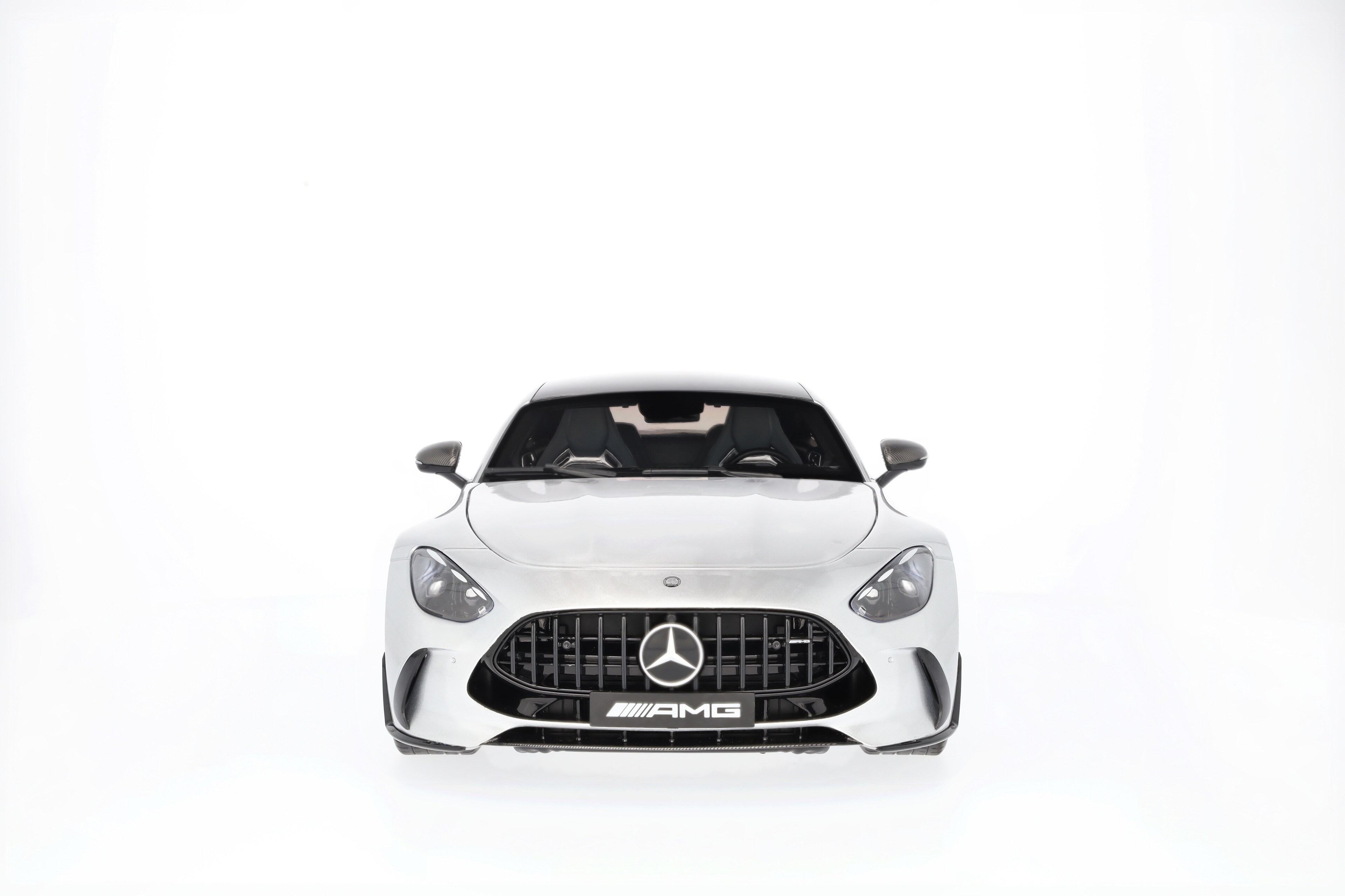 Mercedes-AMG GT 63 4MATIC+ hightechsilber, 1:12