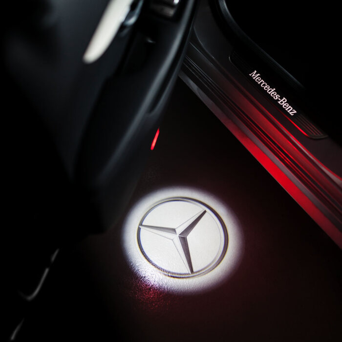 Mercedes-Benz - EINBAUSATZ PROJEKTOR Teilenummer A2138200703 A2138200703