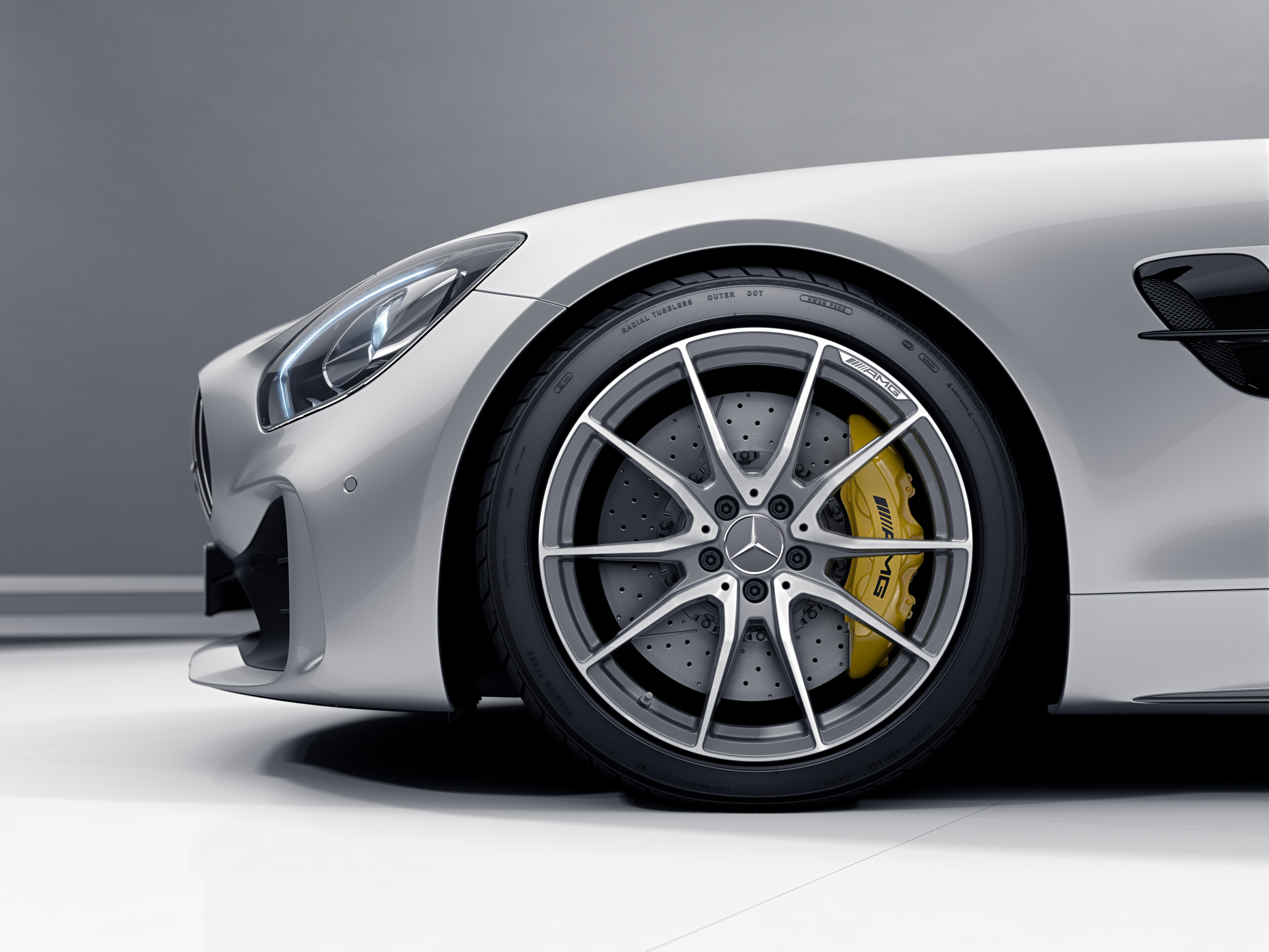 AMG Schmiederad im 10-Speichen-Design, 48,3 c