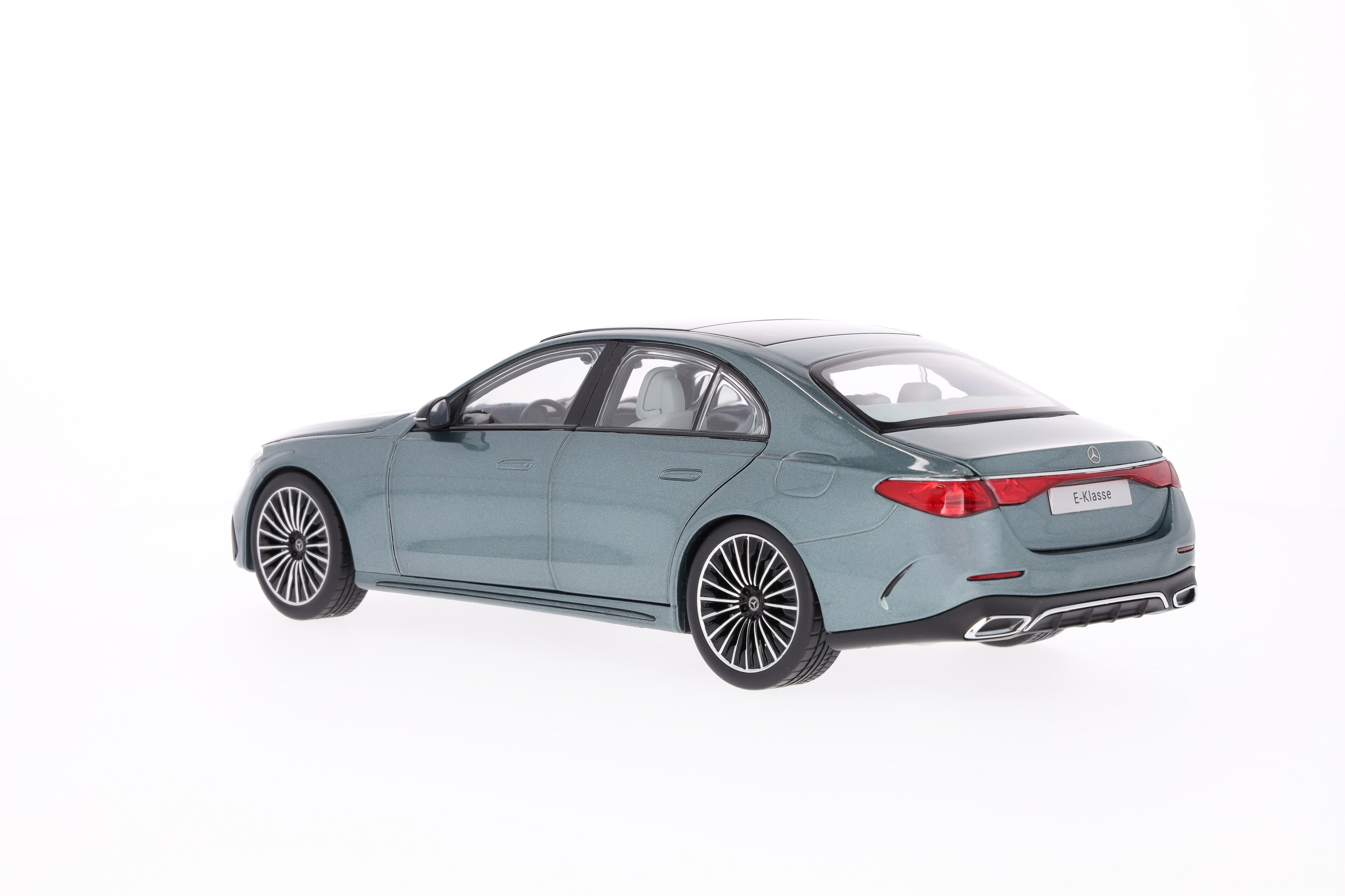 E-Klasse, Limousine, AMG Line, W214 verdesilber, 1:18