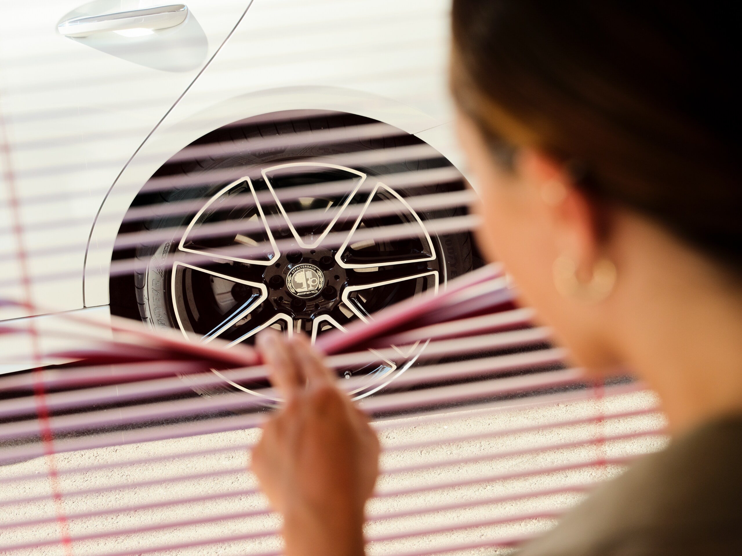 AMG Radnabenabdeckung, mit AMG Wappen silberfarben / schwarz