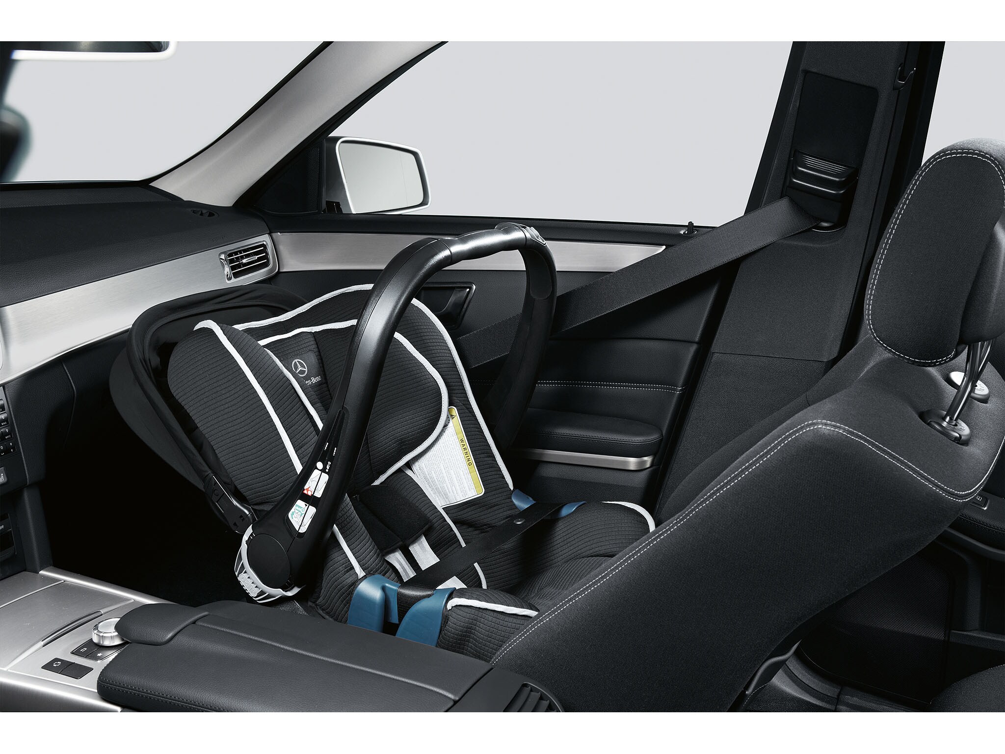 Mercedes-Benz - Kindersitz BABY-SAFE plus II, mit AKSE, ECE Kindersitz BABY-SAFE plus II, mit AKSE, ECE