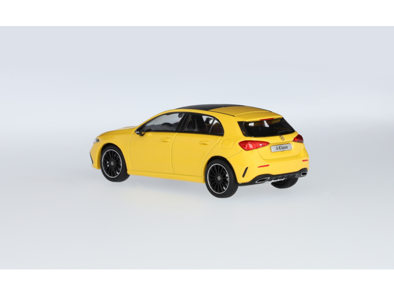 A-Klasse, Kompaktlimousine, AMG Line, W177 sonnengelb, Minimax, 1:43