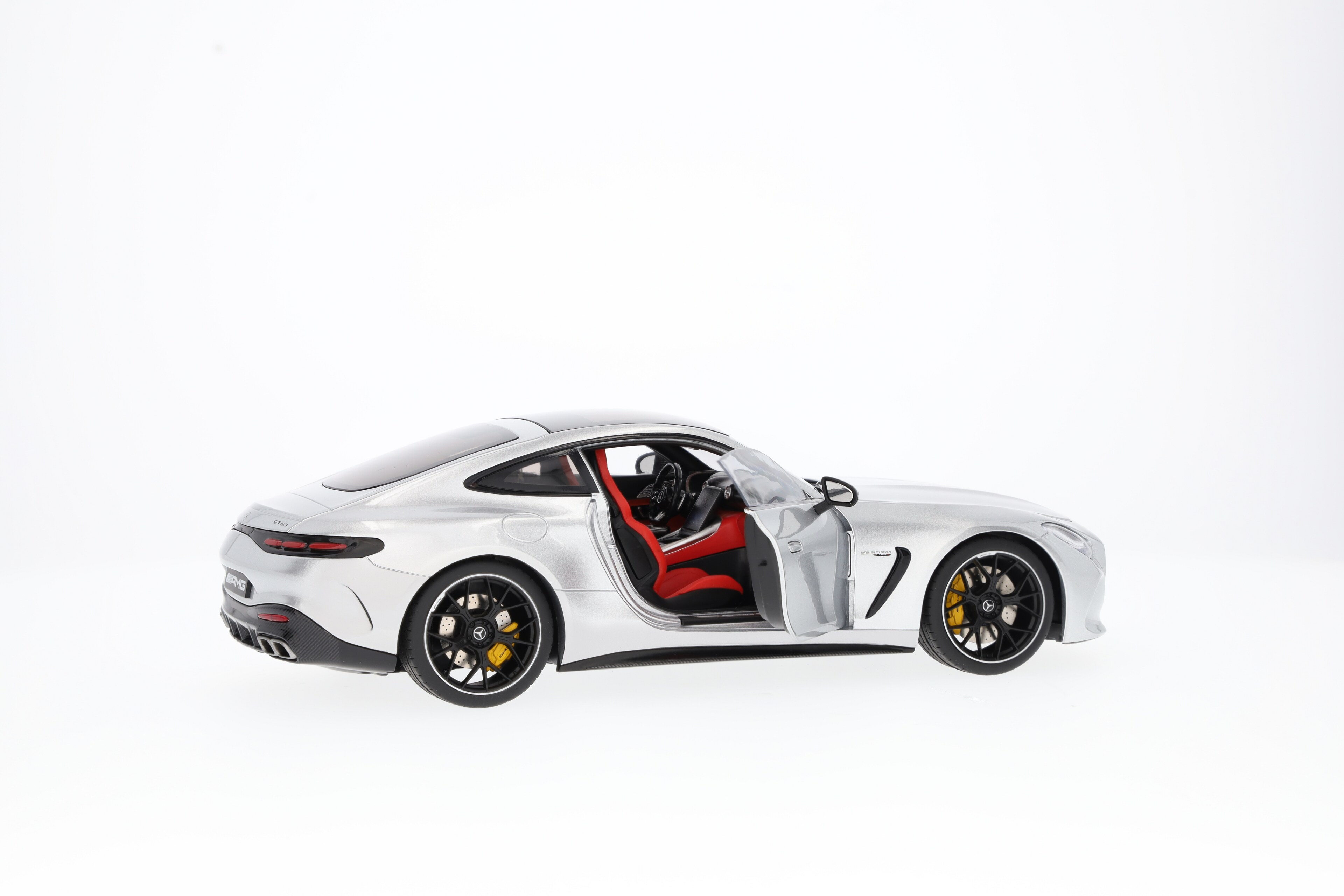 Mercedes-AMG GT 63, C192 hightechsilber, 1:18
