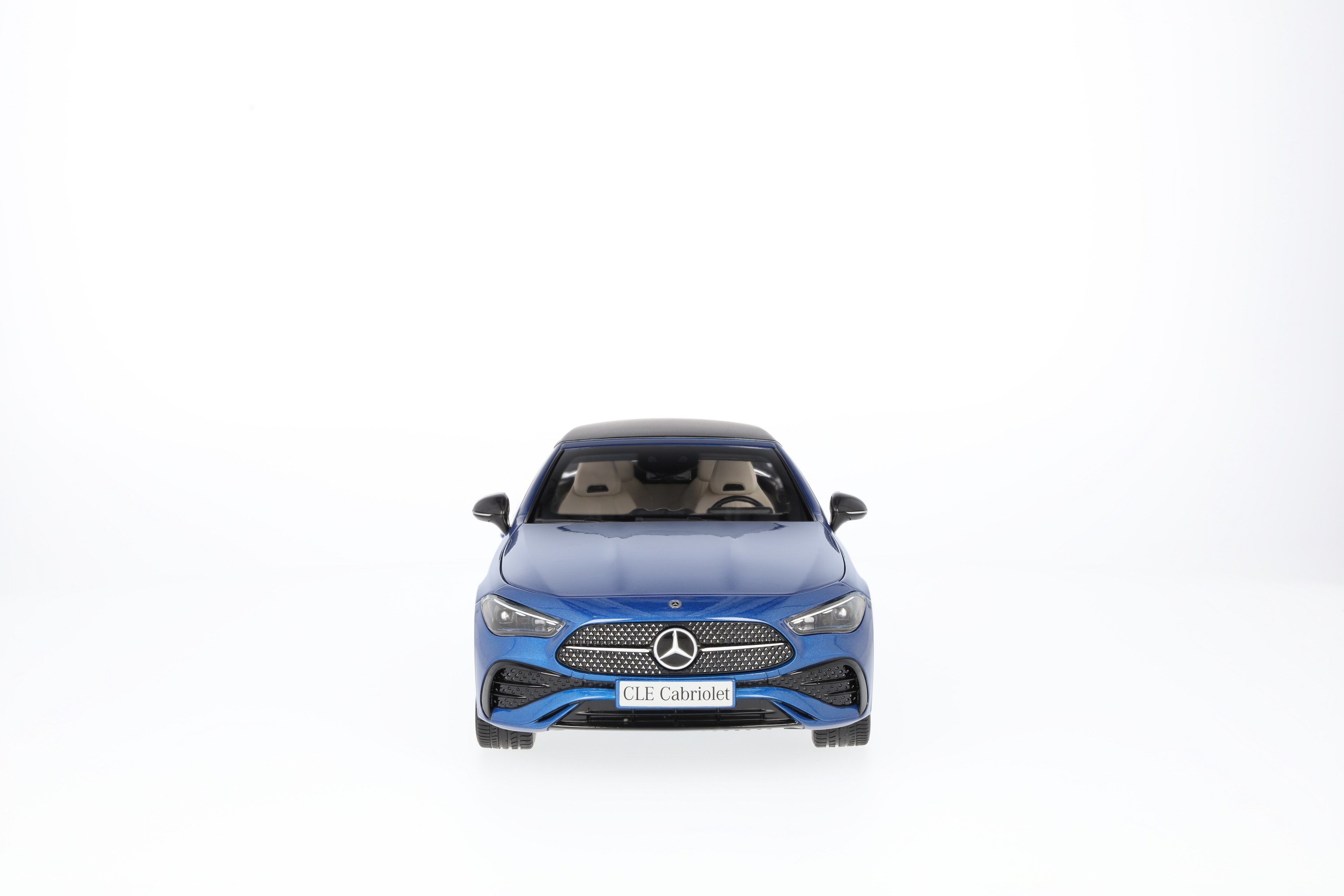 CLE Cabriolet, AMG Line, A236 spektralblau, 1:18