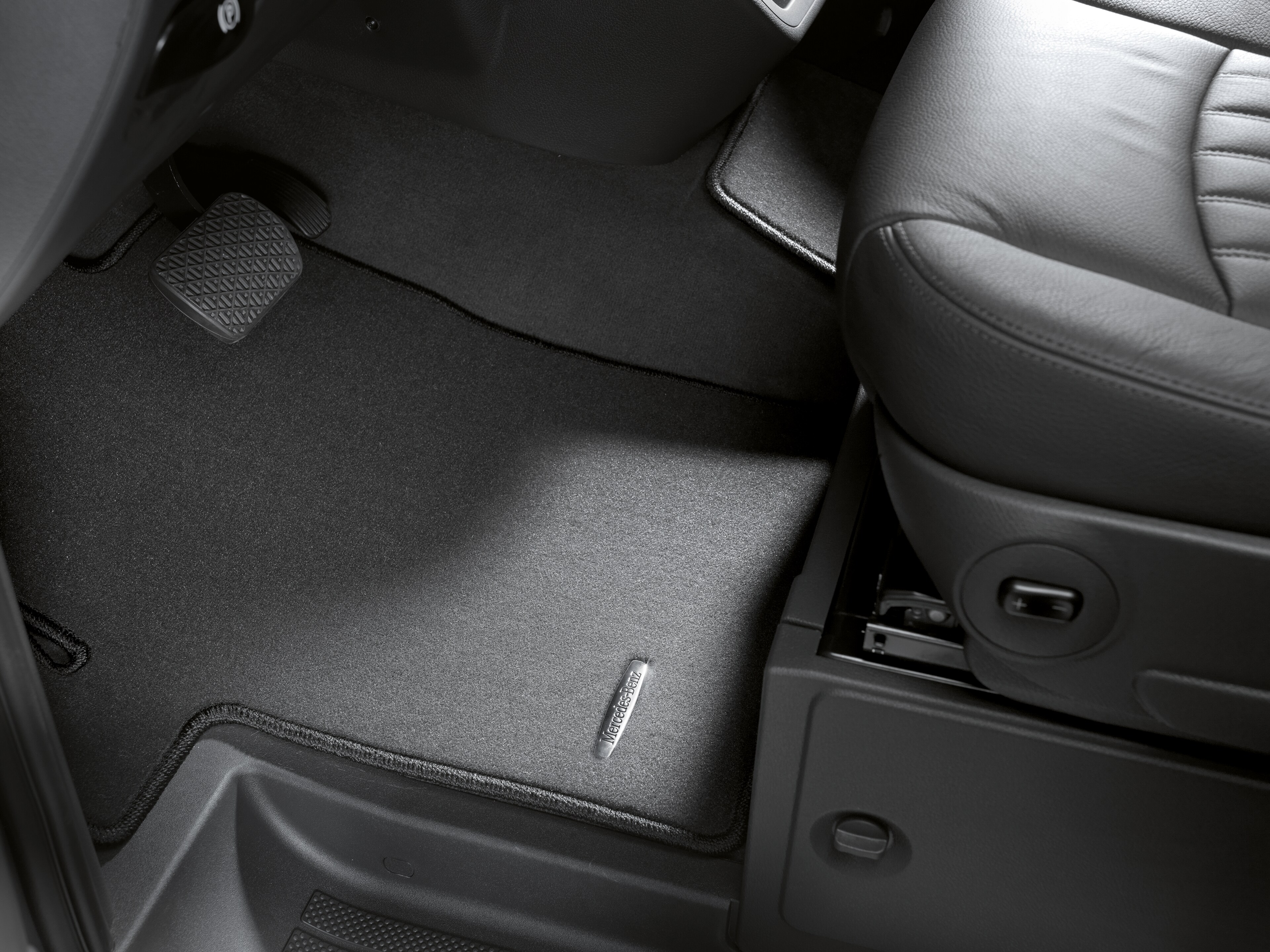 Veloursmatten, Fahrgastraum, mit Sitzschale,